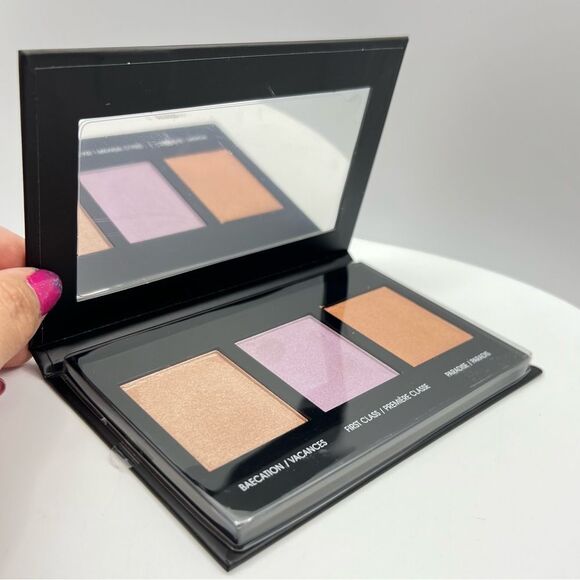 🦋$2 ~ Black Radiance 3D Highlighting Palette Make it Black Limited Edition - Picture 1 of 11